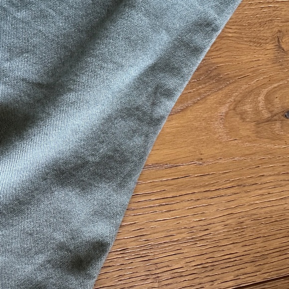 DEMOCRACY 'Ab'Solution Frayed Itty Bitty Flare Jeans - Picture 11 of 13